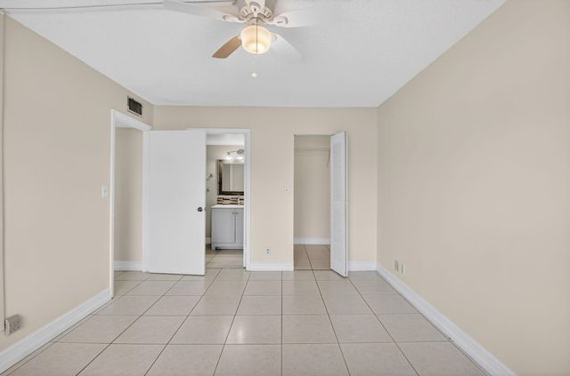 7535 S Oriole Boulevard 206, Delray Beach, FL 33446