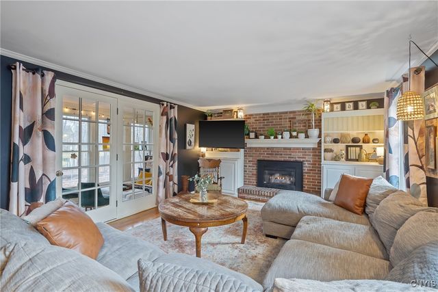 8701 Welwyn Lane, Lysander, NY 13027