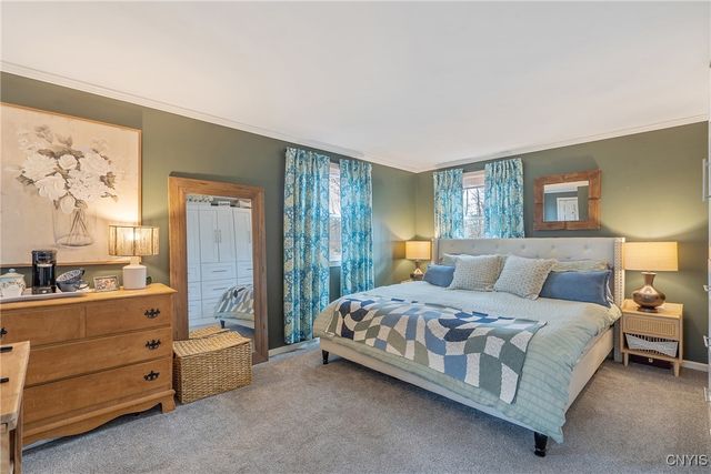 8701 Welwyn Lane, Lysander, NY 13027