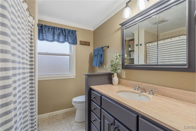 8701 Welwyn Lane, Lysander, NY 13027