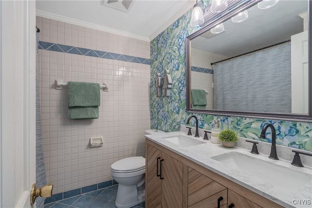 8701 Welwyn Lane, Lysander, NY 13027