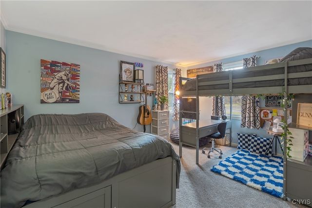 8701 Welwyn Lane, Lysander, NY 13027