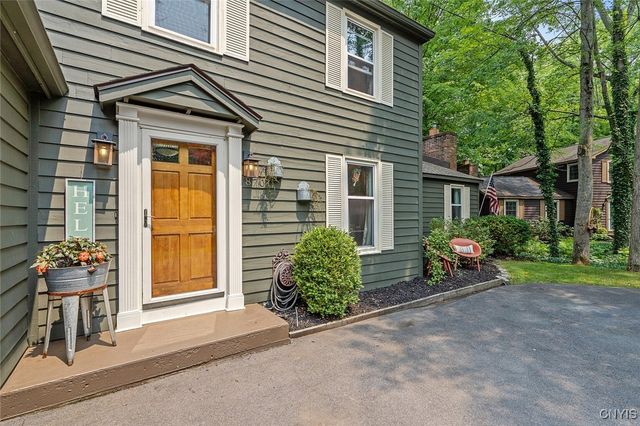 8701 Welwyn Lane, Lysander, NY 13027