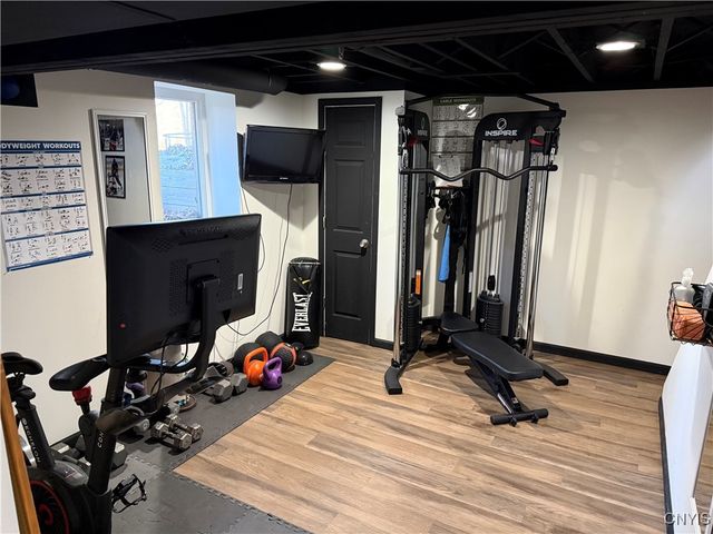 8701 Welwyn Lane, Lysander, NY 13027