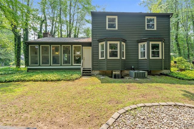 8701 Welwyn Lane, Lysander, NY 13027
