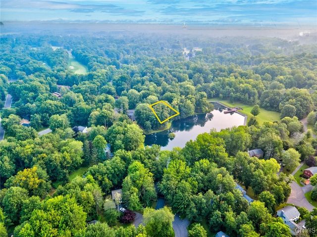 8701 Welwyn Lane, Lysander, NY 13027