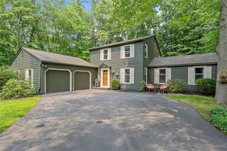 8701 Welwyn Lane, Lysander, NY 13027