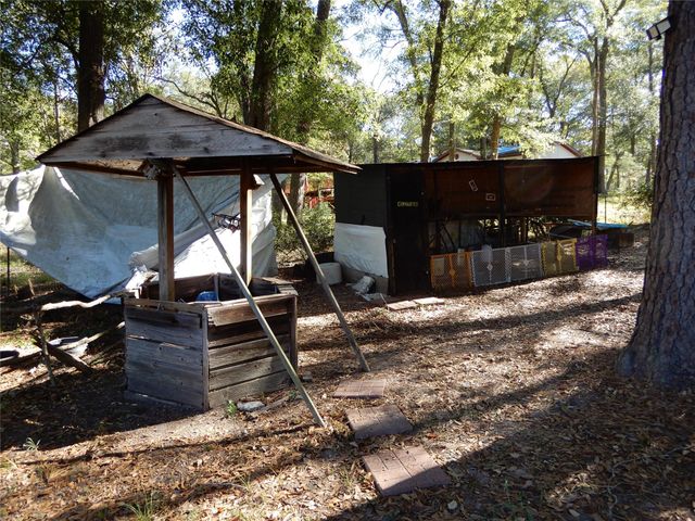 1 Brandon Road, Huntsville, TX 77320