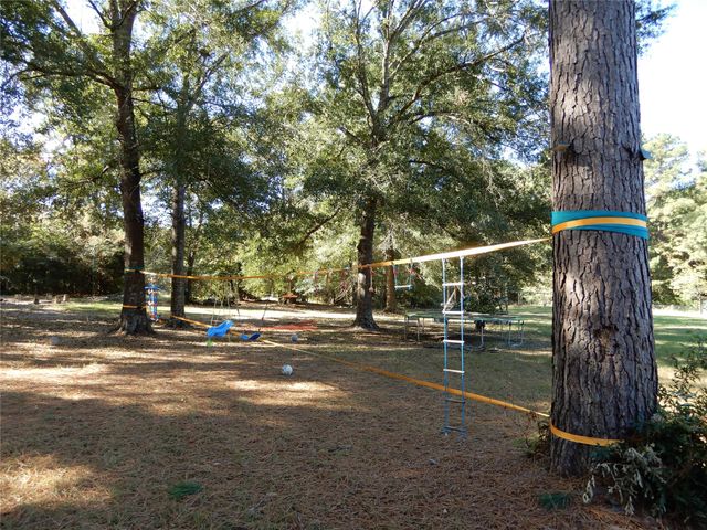 1 Brandon Road, Huntsville, TX 77320