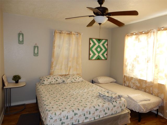 1 Brandon Road, Huntsville, TX 77320