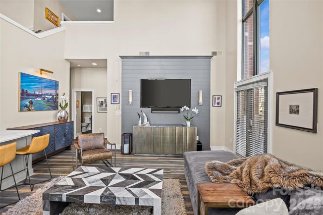 115 E Park Avenue 101, Charlotte, NC 28203