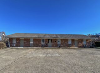 101 Walnut St Apt 27, Clarksville, TN 37042