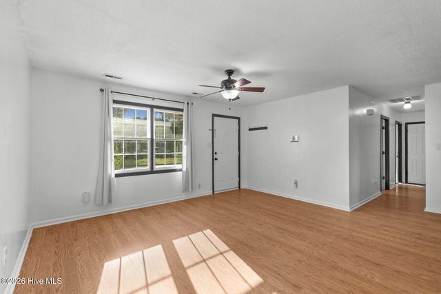 429 Kenwood Drive, Jacksonville, NC 28540