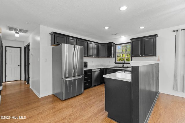 429 Kenwood Drive, Jacksonville, NC 28540