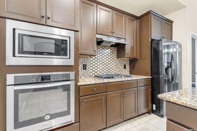 21531 La Pena, San Antonio, TX 78258