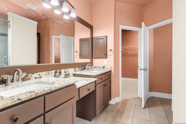 21531 La Pena, San Antonio, TX 78258