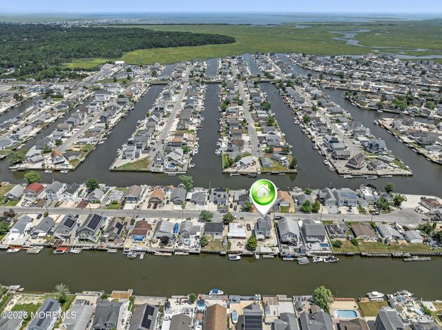 62 W Anchor Drive, Little Egg Harbor, NJ 08087