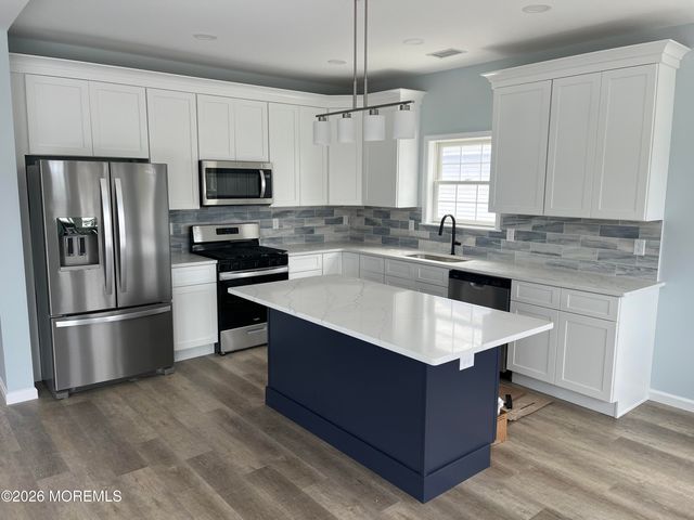 62 W Anchor Drive, Little Egg Harbor, NJ 08087