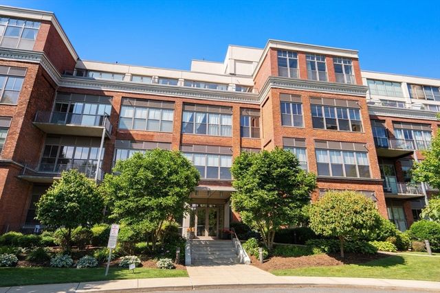 156 Porter Street 408, Boston, MA 02128