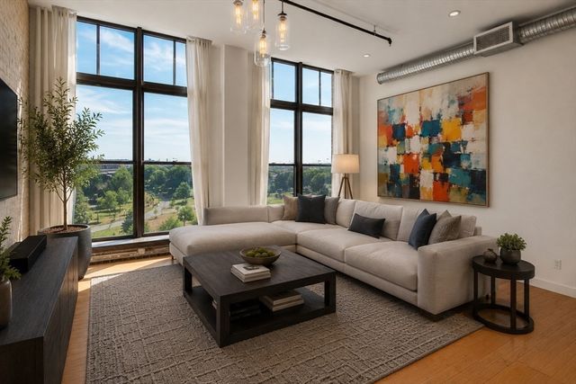 156 Porter Street 408, Boston, MA 02128