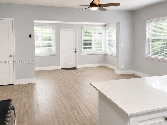 209 SW 5th St 209, Dania Beach, FL 33004