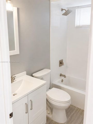 209 SW 5th St 209, Dania Beach, FL 33004