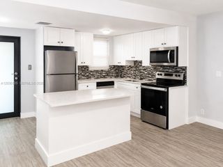209 SW 5th St 209, Dania Beach, FL 33004