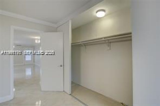 2020 NE 51st Court 203, Fort Lauderdale, FL 33308