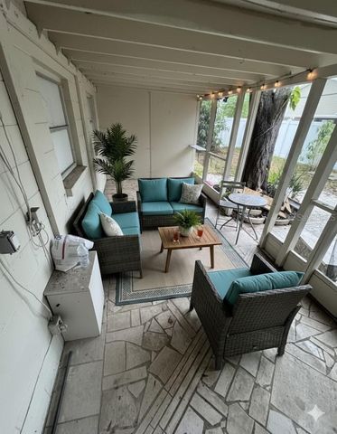 7714 W POWHATAN, Tampa, FL 33615