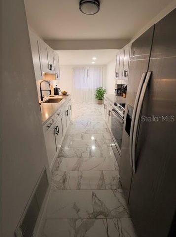 7714 W POWHATAN, Tampa, FL 33615