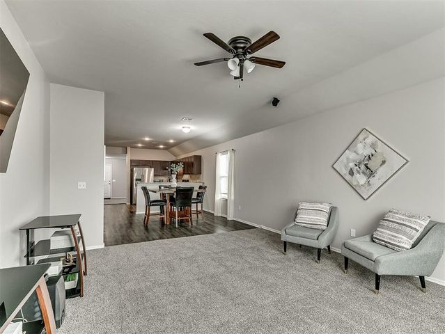 9220 NW 70th Street, Yukon, OK 73099