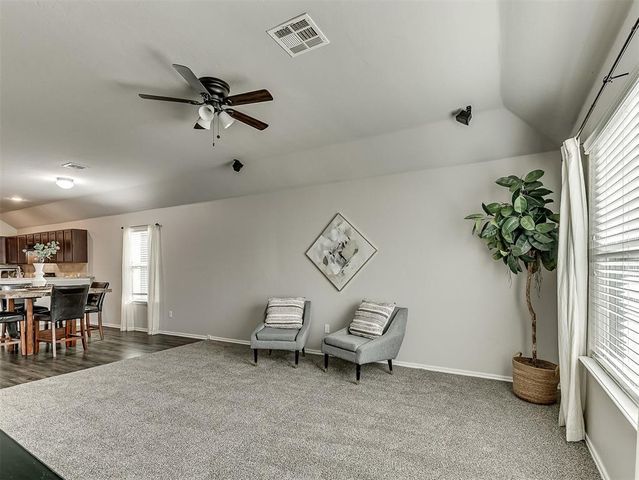 9220 NW 70th Street, Yukon, OK 73099