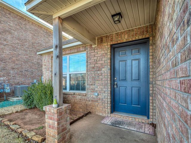 9220 NW 70th Street, Yukon, OK 73099