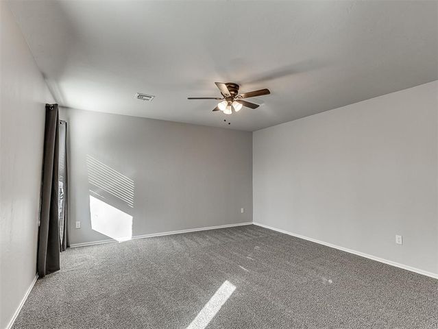 9220 NW 70th Street, Yukon, OK 73099