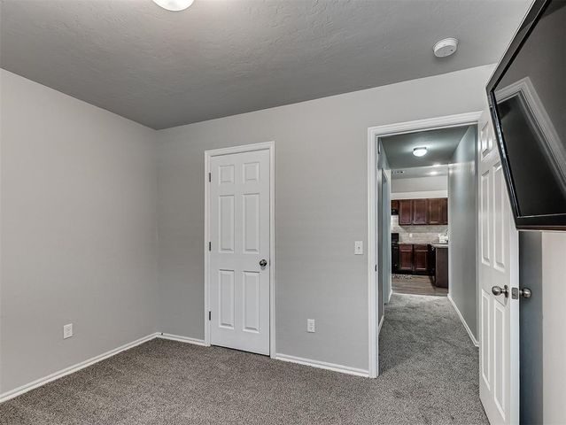 9220 NW 70th Street, Yukon, OK 73099