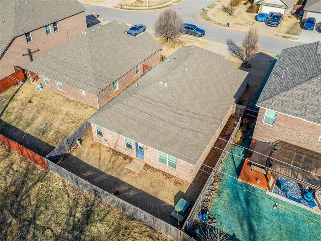 9220 NW 70th Street, Yukon, OK 73099