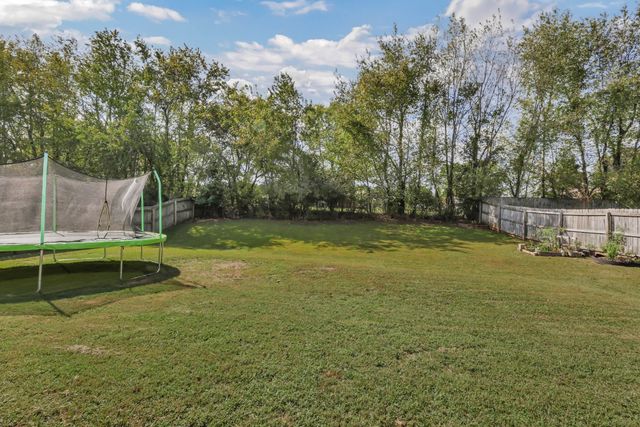 1532 Eads Ct, Clarksville, TN 37043