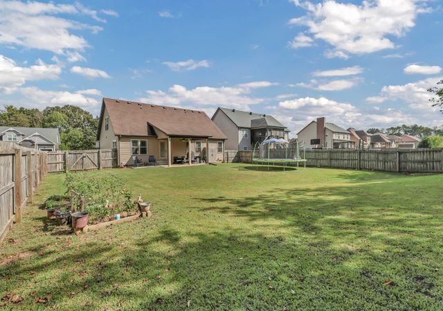 1532 Eads Ct, Clarksville, TN 37043