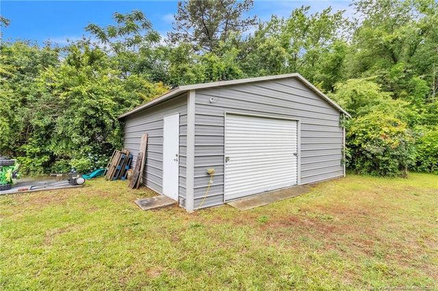 1229 Blue Road, Parkton, NC 28371