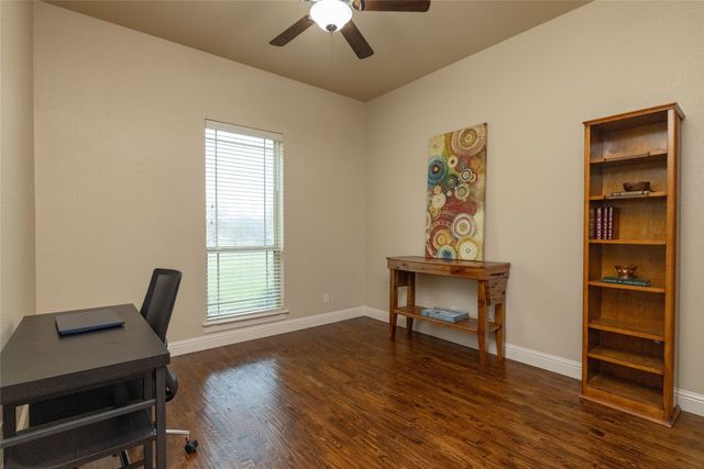 208 Ellis Creek Drive, Weatherford, TX 76085