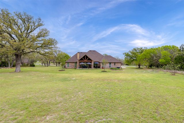208 Ellis Creek Drive, Weatherford, TX 76085