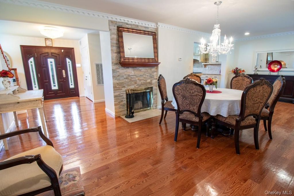 5 Hickory Lane, Roslyn Heights, NY 11577 — photo 5