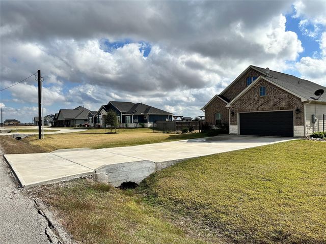 9531 Galveston Road, Orchard, TX 77485