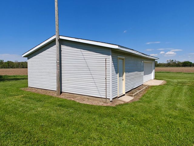 31532 M 62 W, Silver Creek Twp, MI 49047