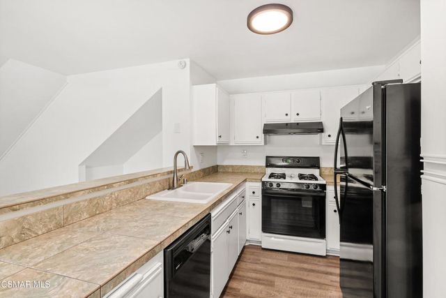 951 Via Colinas, Westlake Village, CA 91362
