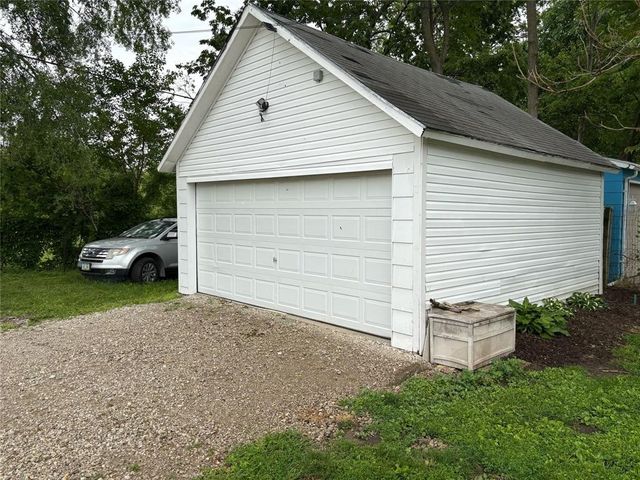 1555 16th Street, Des Moines, IA 50314