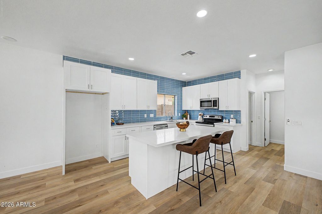 13361 W EVANS Drive, Surprise, AZ 85379 — photo 5