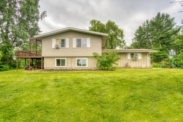 8890 Nw Lake Road, Belvidere Twp, MI 48886
