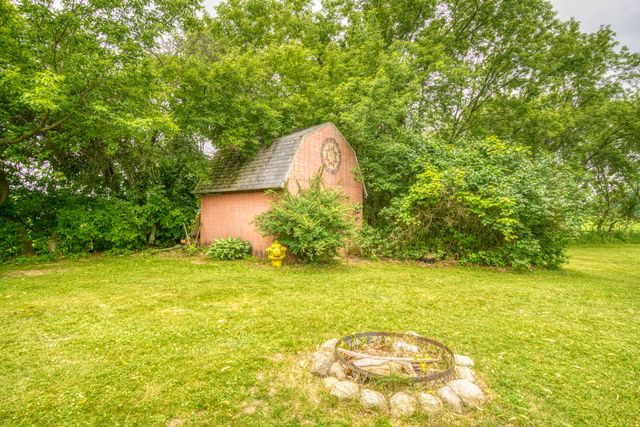 8890 Nw Lake Road, Belvidere Twp, MI 48886