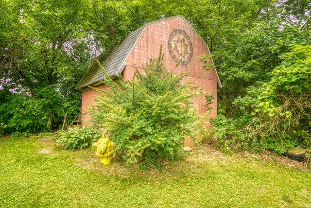 8890 Nw Lake Road, Belvidere Twp, MI 48886